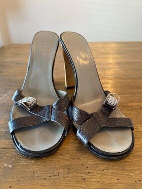 Rare Tom Ford Gucci Runway Grey Silver Ostrich sandal crystal buckle